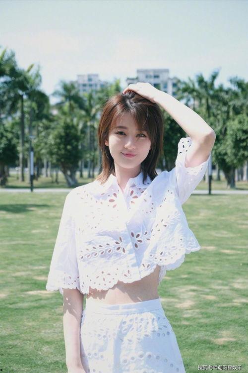 娱乐吃瓜酱闺蜜当老师,娱乐吃瓜酱见证闺蜜华丽转身