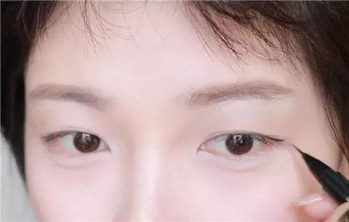 娱乐吃瓜君归国眼线小生,归国眼线小生，揭秘娱乐圈新势力崛起