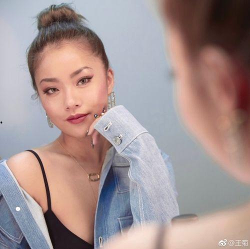 娱乐吃瓜君归国眼线小生,归国眼线小生，揭秘娱乐圈新势力崛起